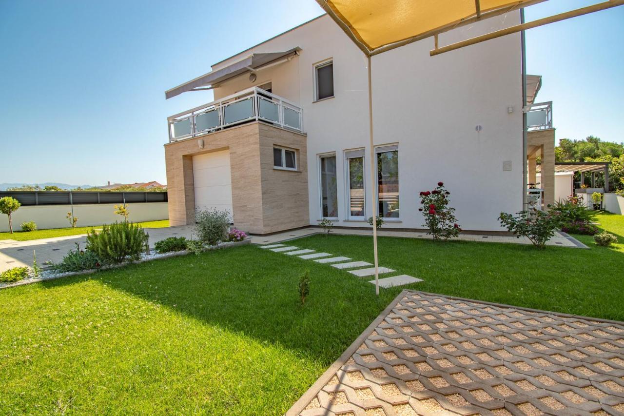 Villa Wiena Vir Εξωτερικό φωτογραφία